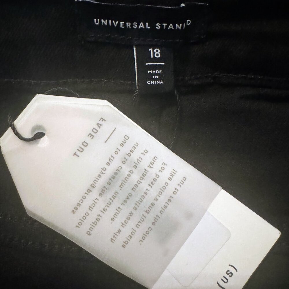 Universal Standard Bae Denim Shorts - Black - 18 / Black - Picture 3 of 4